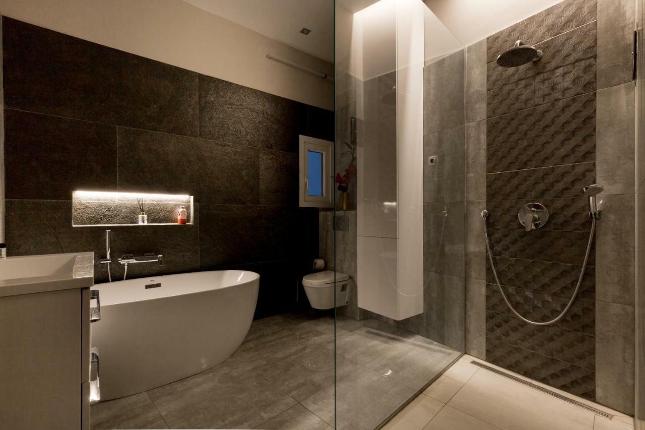 Grand Designer Dream In The Center W 3br/3bath Budapeste