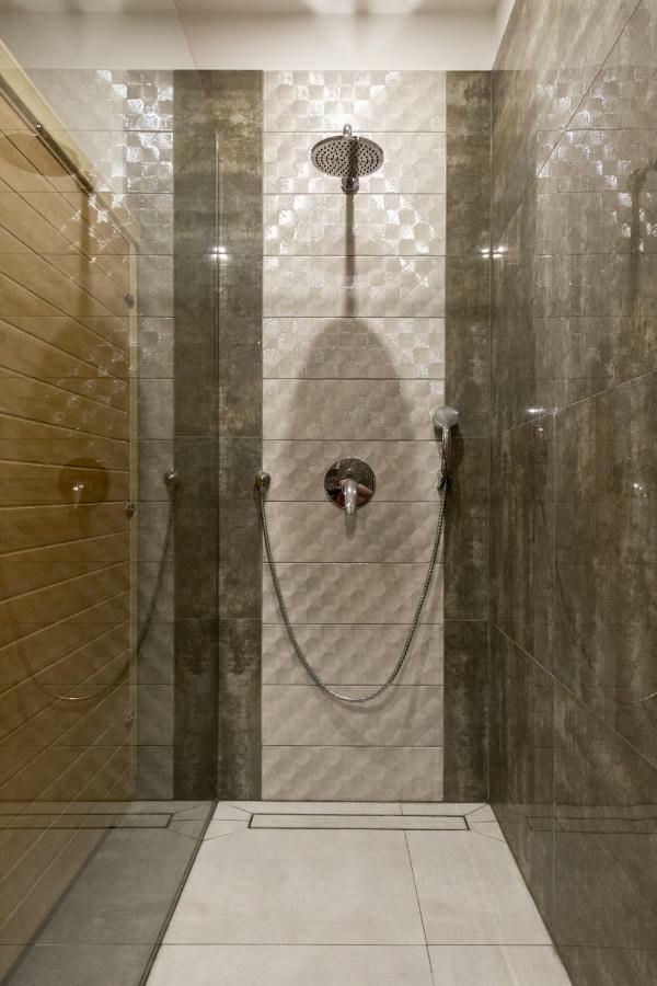 Grand Designer Dream In The Center W 3br/3bath * Budapeste