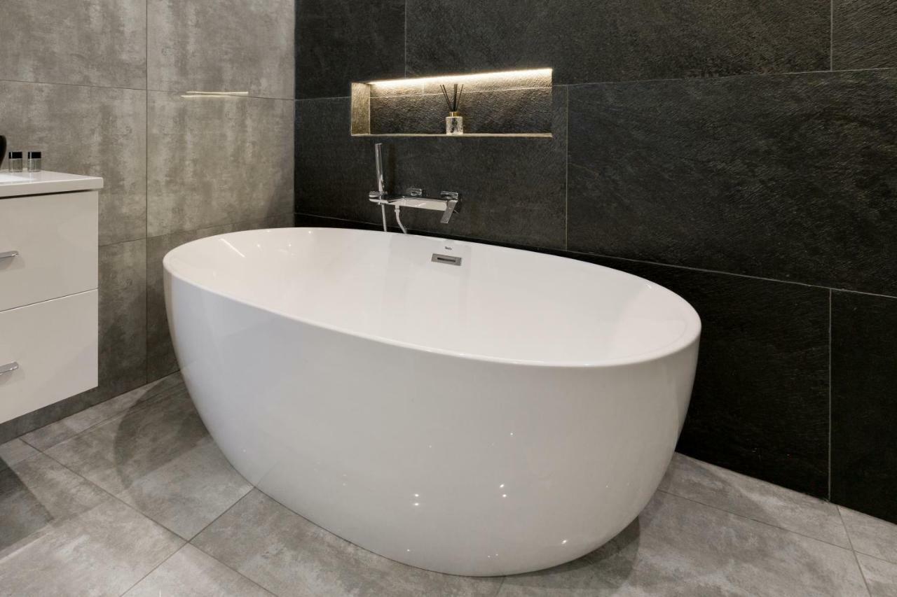 Lejlighed Grand Designer Dream In The Center W 3br/3bath Budapest